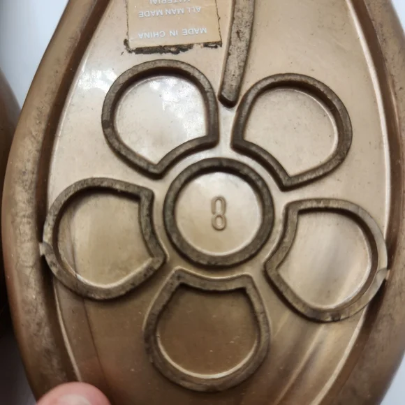 Kate Spade New York Rubber Slingback Flats Bow Metallic Gold Size 8 Jelly Sandal - Picture 6 of 7